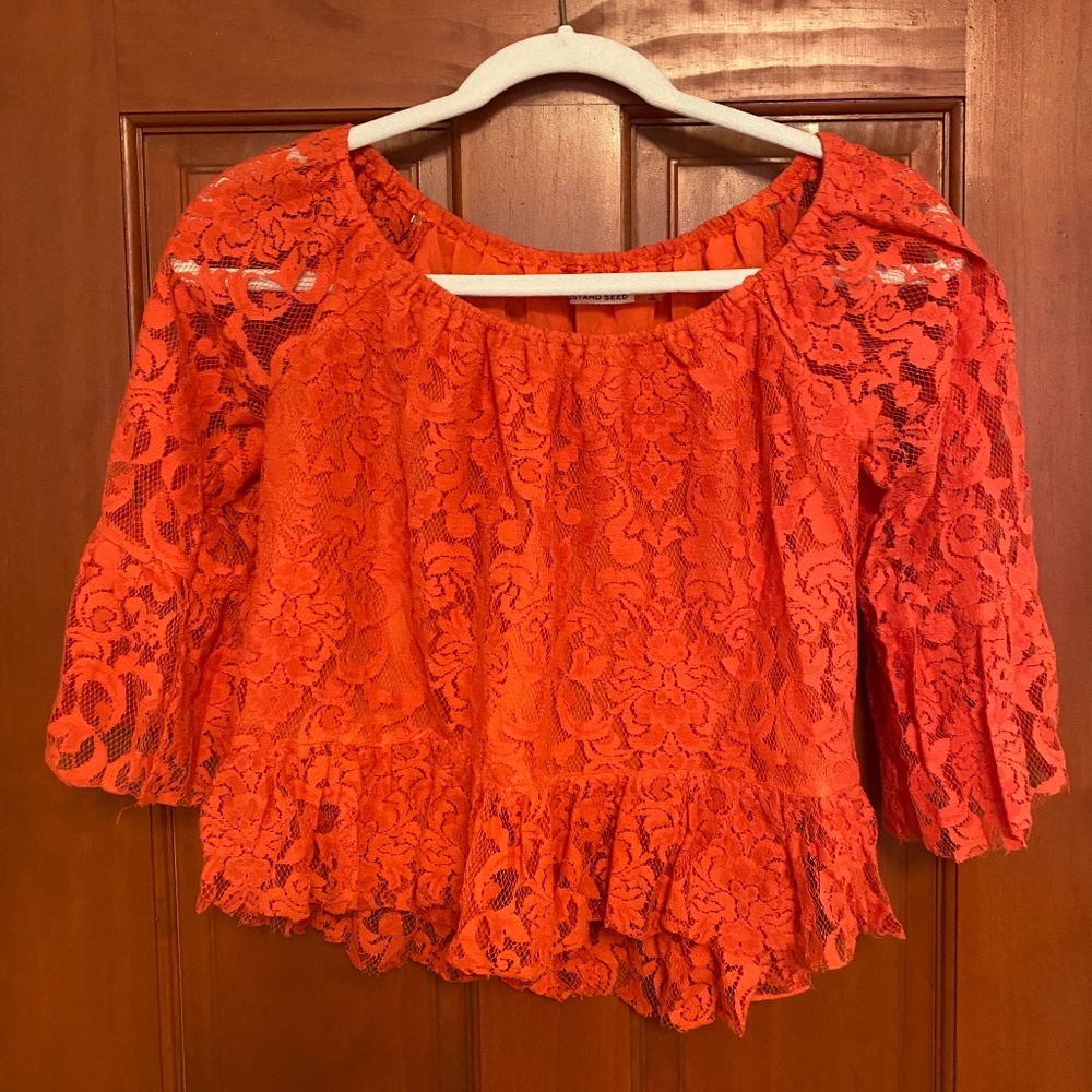 MUSTARD SEED lace odd the shoulder ruffle top